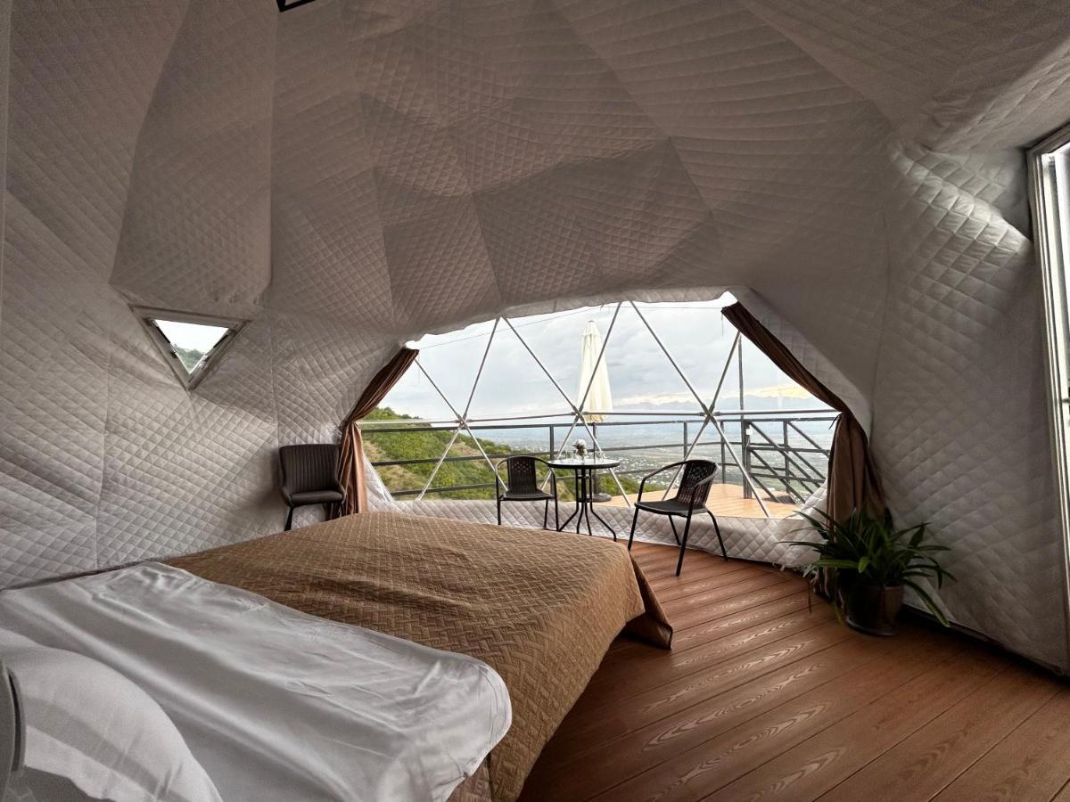 ホテル Signagi Glamping エクステリア 写真