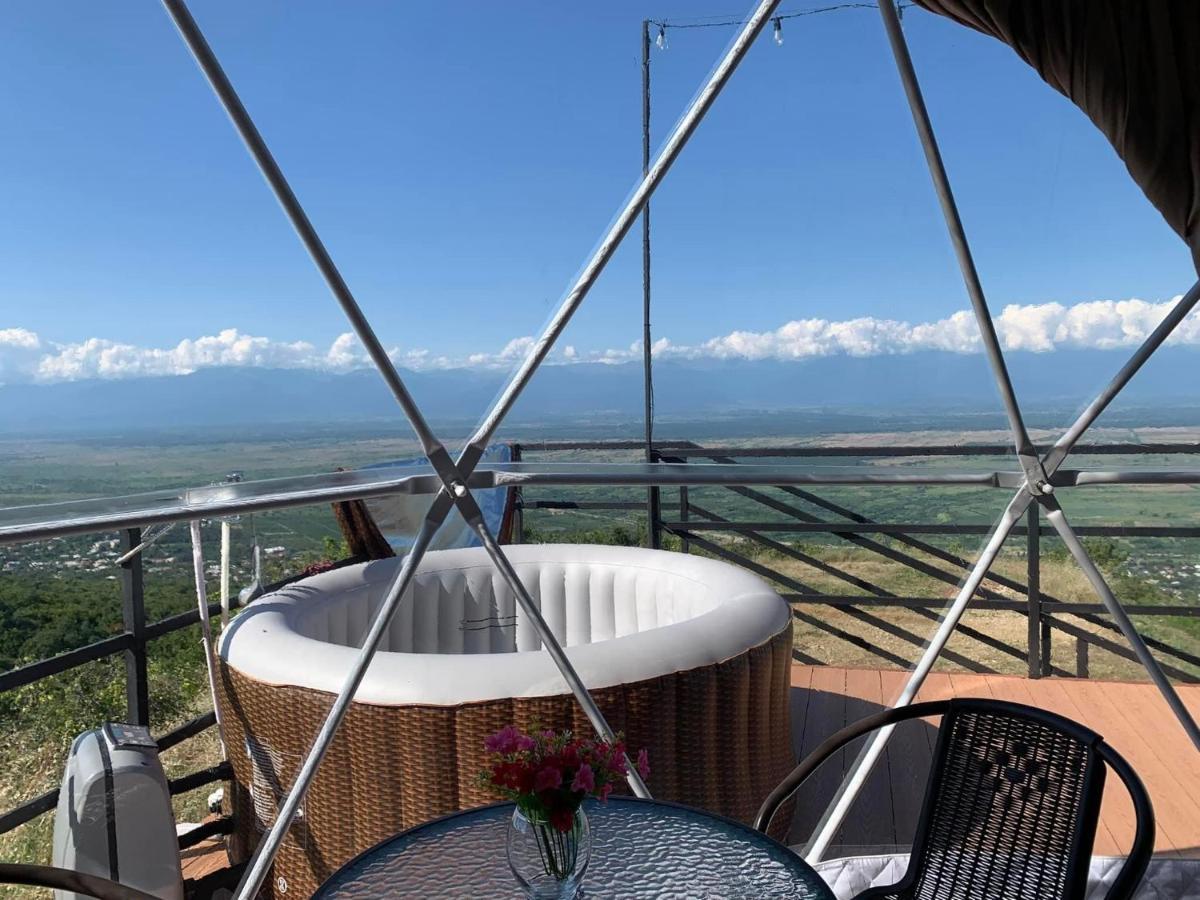 ホテル Signagi Glamping エクステリア 写真